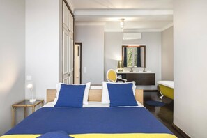 3 chambres, fer et planche à repasser, Wi-Fi gratuit, draps fournis