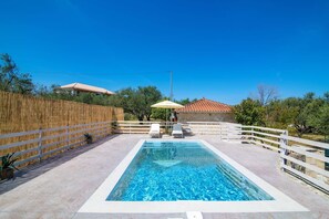 Pool - Villa Sea Stone by Villa Plus (Drosia)