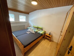 2 chambres, Wi-Fi gratuit, draps fournis