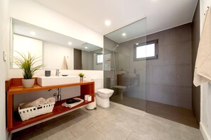 Hair dryer, towels