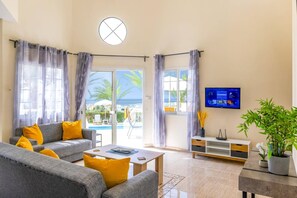 Smart-TV, Tischtennisplatte