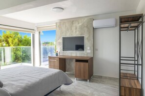 6 bedrooms, WiFi, bed sheets - Villa Diamanti by Villa Plus (Peyia)