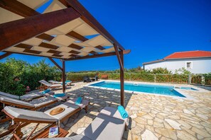 Pool - Villa Jasmin Fiskardo by Villa Plus (Tzamarelata)