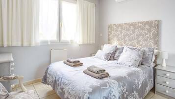 3 bedrooms, WiFi, bed sheets