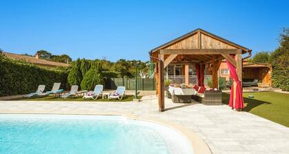 Villa de l'Ormeau by Villa Plus