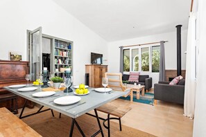 Interior - Villa Can Palmeras by Villa Plus (Es Canutells)