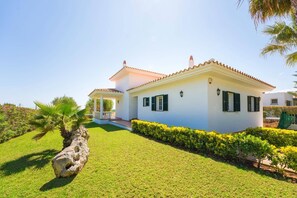 Exterior - Villa Arenal by Villa Plus (Es Mercadal)