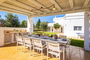 Outdoor dining - Villa Gabriella by Villa Plus (Carovigno)