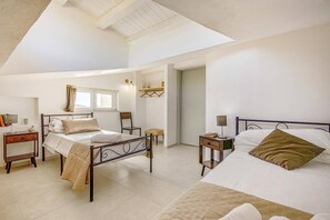 3 bedrooms, WiFi, bed sheets