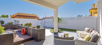 Villa Loredana by Villa Plus