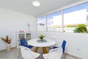 Dining - Villa Naya by Villa Plus (Playa Blanca)