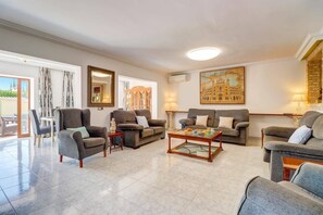 Smart TV, ping pong - Villa Toro Playa by Villa Plus (Mallorca)
