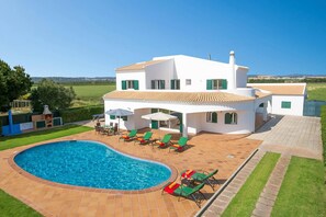 Pool - Villa Sandra by Villa Plus (Olhos de Água)