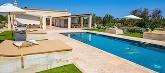 Villa Flavia by Villa Plus