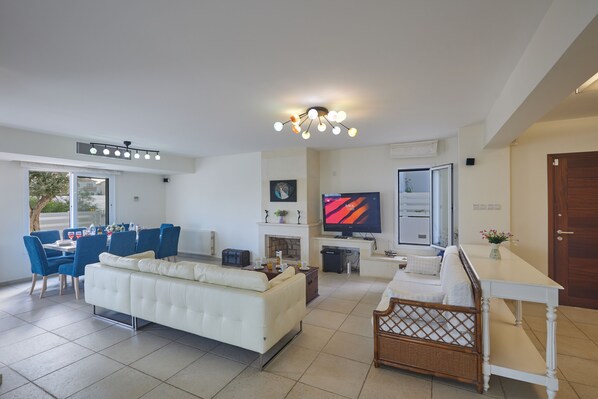 TV, DVD player, music library, video library