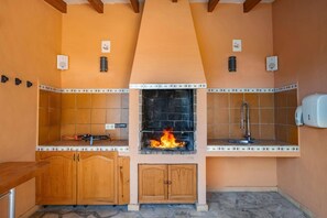 Mikrobølgeovn og oppvaskmaskin