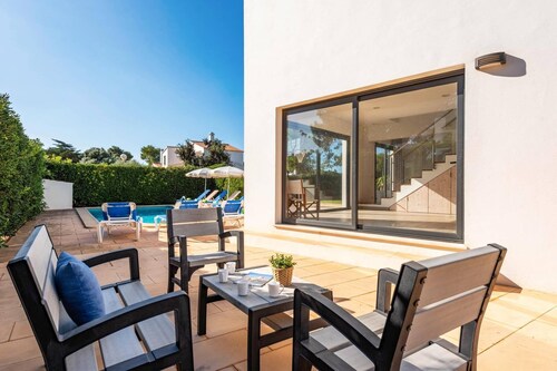 Villa Mar Blanes by Villa Plus