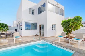 Pool - Villa Amaia by Villa Plus (Playa Blanca)