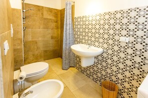 Haartrockner, Handtücher