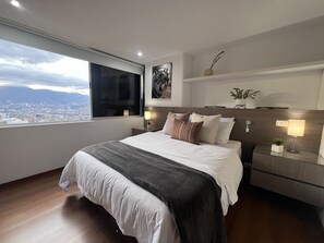 2 عدّة غرف نوم وخزنة داخل الغرفة ومكواة/لوح كي وواي فاي مجانًا