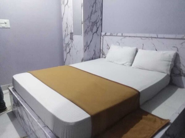 Habitación doble Deluxe | Muebles diferentes y wifi gratis 