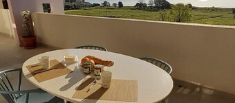 Moriani Plage Splendide vue mer bel Appartement à 150 m de la Plage de Padulella