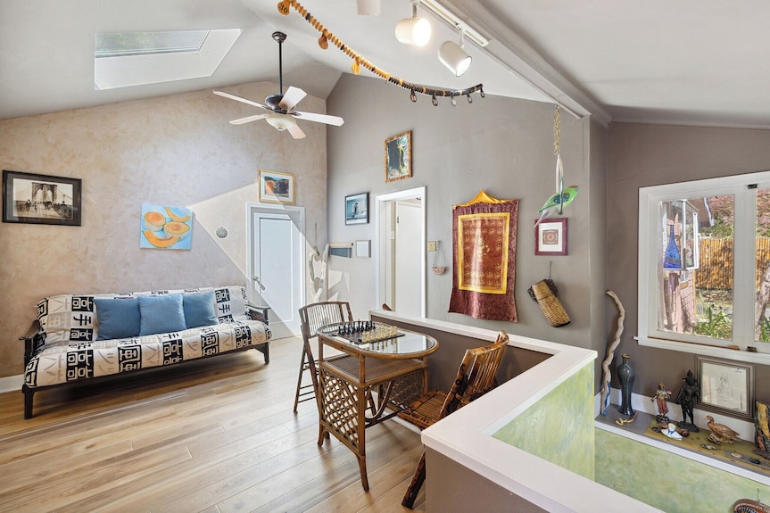 Relaxing Redwood Forest Home With Hot Tub And Sauna At Lagunitas Creek - Novato, CA