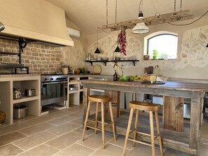 Kühlschrank, Ofen, Herdplatte, Geschirrspüler