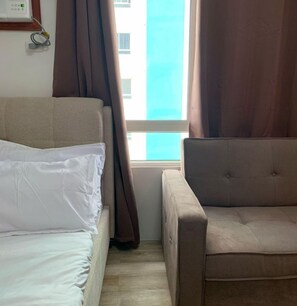 1 chambre, fer et planche à repasser, Wi-Fi, literie fournie
