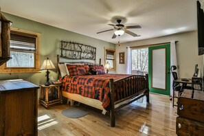 4 soverom, skrivebord, strykejern/-brett og wi-fi