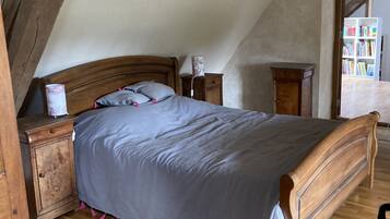5 chambres, bureau, fer et planche à repasser, Wi-Fi gratuit