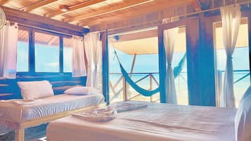 Chambre Quadruple Deluxe | Wi-Fi gratuit, draps fournis