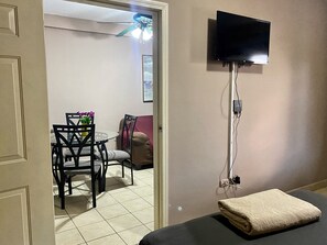 1 bedroom, desk, iron/ironing board, free WiFi