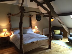 3 bedrooms, iron/ironing board, travel cot, free WiFi - Stylish barn conversion with beautiful countryside views. (Kingsbridge)
