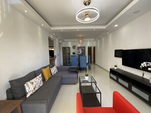 都會公寓, 3 間臥室, 露台 | 客廳 | 47 吋LED 電視連數碼電視頻道、Netflix、串流服務