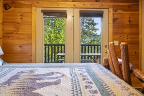 5 bedrooms, iron/ironing board, travel cot, free WiFi