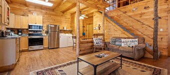 Rustic Cabin - Bring your Dogs and Family!