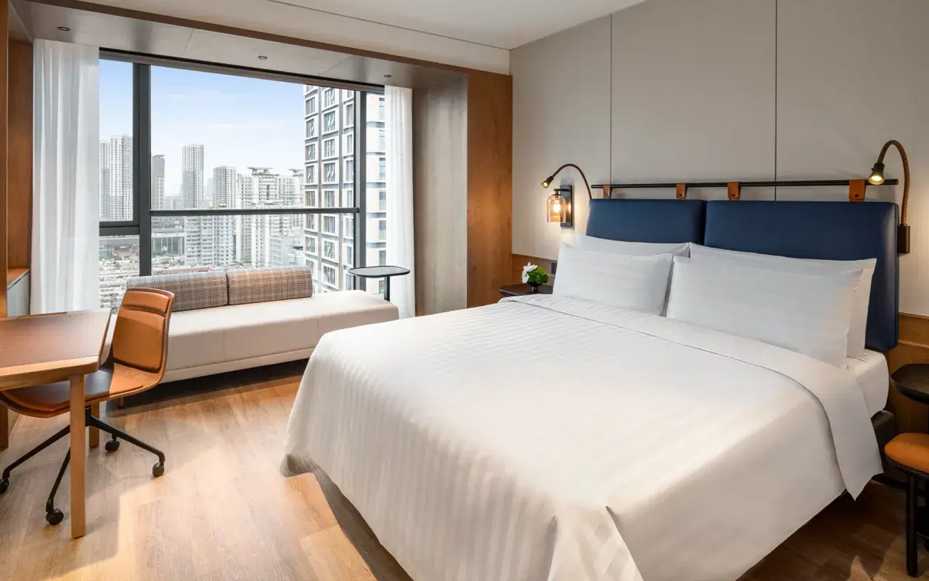 Down duvets, Tempur-Pedic beds, minibar, in-room safe