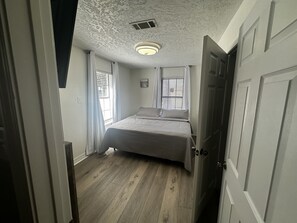 5 bedrooms, iron/ironing board, travel crib, free WiFi