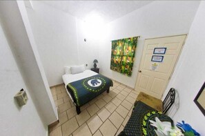 7 habitaciones, wifi y ropa de cama 