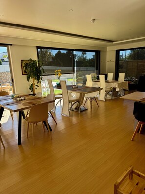 Family dining - Aparts & Suites summer cascade Alvor  (Portimão)