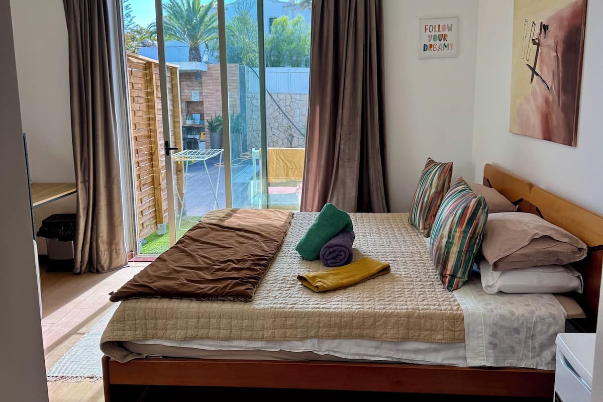 1 bedroom, premium bedding, minibar, desk