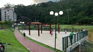 Sport court - Belíssimo Apartamento em Itaipava (Petrópolis)