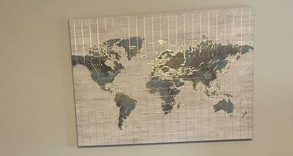 Fern House-2bed House, with free parking in town!