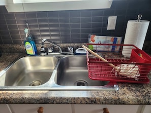 Frigorífic, microones, forn i placa de cuina