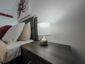 1 quarto, ferros/tábuas de passar roupa, Wi-Fi, roupa de cama