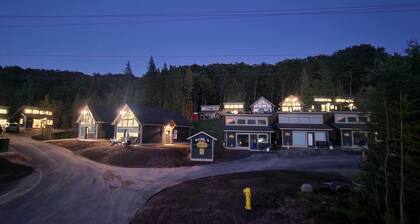EXPLORE Munising Cottage 211