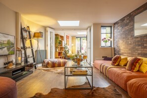 TV - 40 Parsonage, Cambridge (Cambridge)