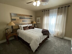 3 bedrooms, free WiFi, bed sheets