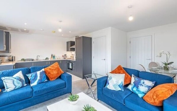 Smart TV - Gospel Heights Top Floor 1 Bed (Heswall)